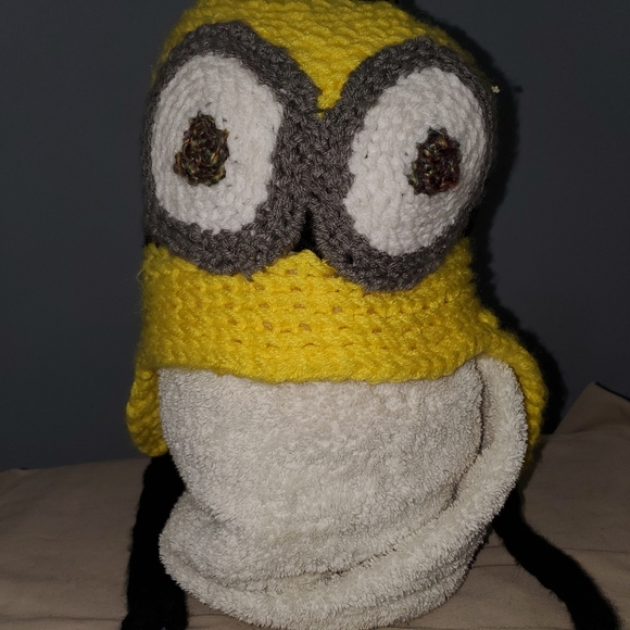 Crochet Minion Hat - Picture 2 of 2